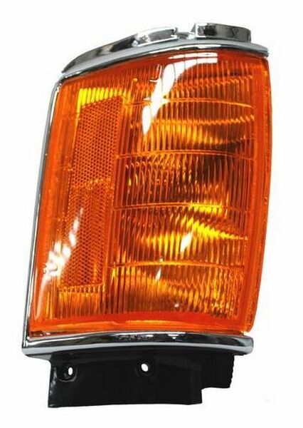 CUARTO PUNTA TOYOTA PU 84-88 2WD/ 4RUNNER 84-86 AMBAR CROM TYC DER