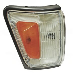 CUARTO PUNTA TOYOTA PU 89-95 NEGRO 4WD TYC BBB IZQ