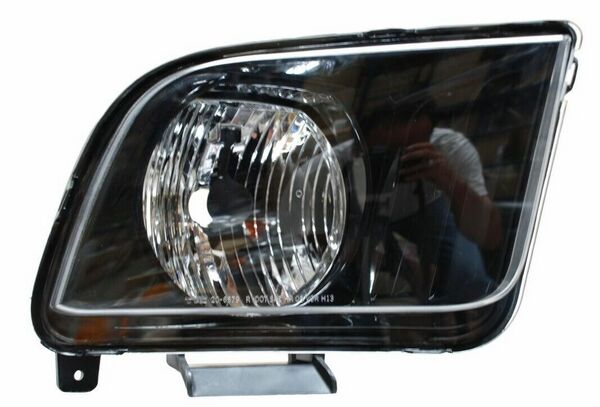 FARO MUSTANG 05-06 TYC DER