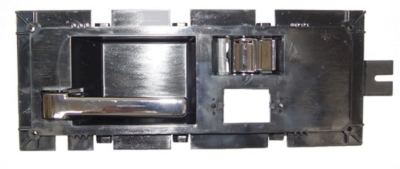 MANIJA INT S10/ BLAZER/ SONOMA/ BRAVADA 82-85 CROM DEL PLASTICO IZQ